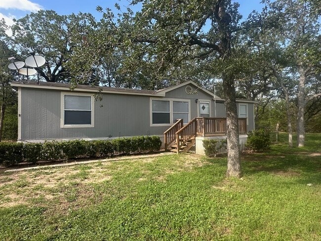 Primary Photo - 302 Lone Star Rd