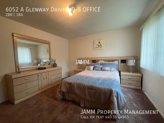 Building Photo - 6052 Glenway Dr