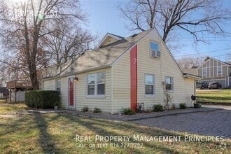 Building Photo - 7 NW 88th St