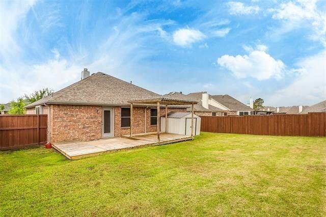 Building Photo - 2661 Calmwater Dr