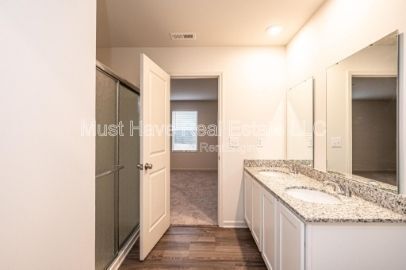 Building Photo - 1921 Tranquility Cir