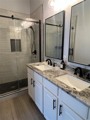 Building Photo - 4225 Swan Forest Dr