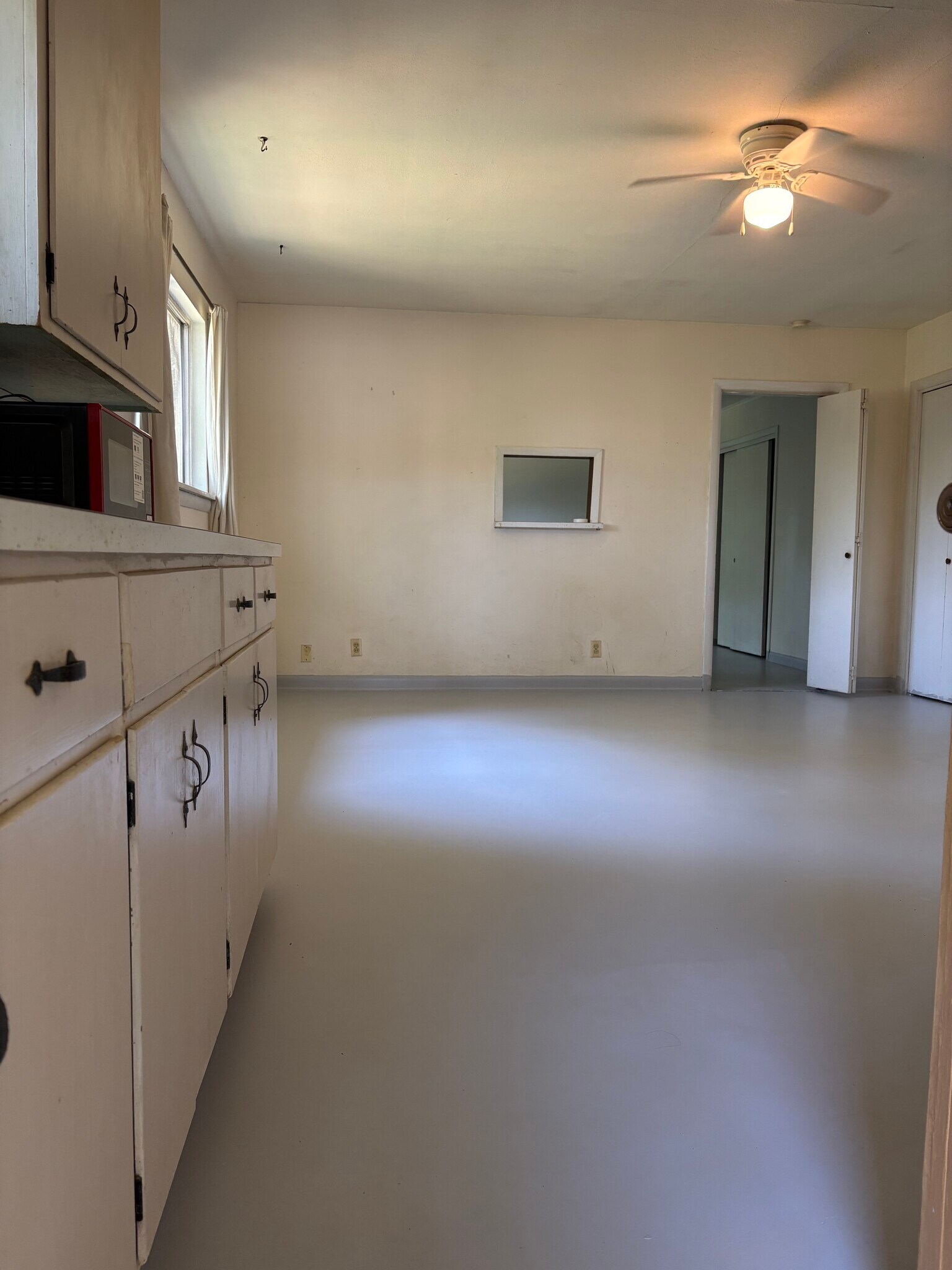 Building Photo - 2305 Bois D Arc St