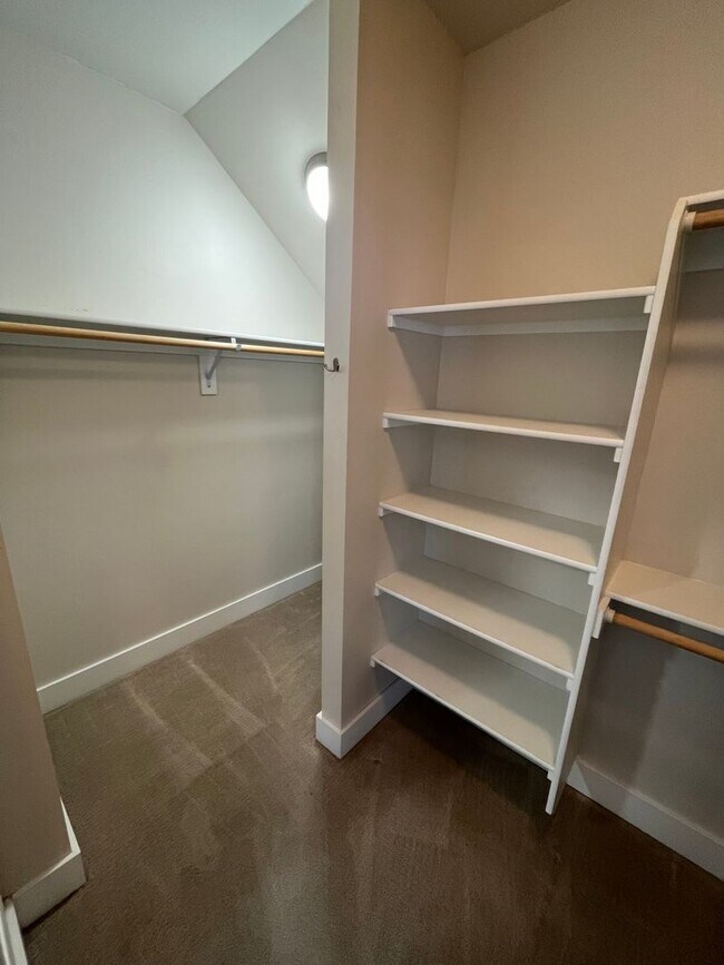 Building Photo - Beautiful 3 Bed/2.5 Bath Home in NW Bend - Fields Street
