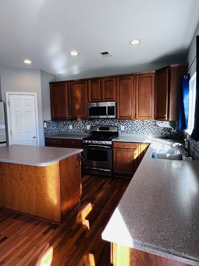 Building Photo - Move-in Special: HALF OFF off of the first month's rent! Stunning 4-5 Bedroom Home for Rent in En...