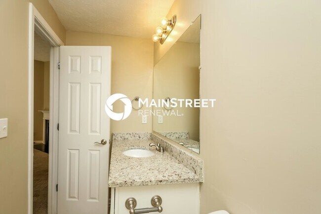 Building Photo - 3 Bedroom Pet-Friendly Home in Douglasville, GA with Main Street Renewal