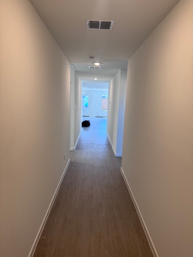 Building Photo - 5900 Crystal Water Wy