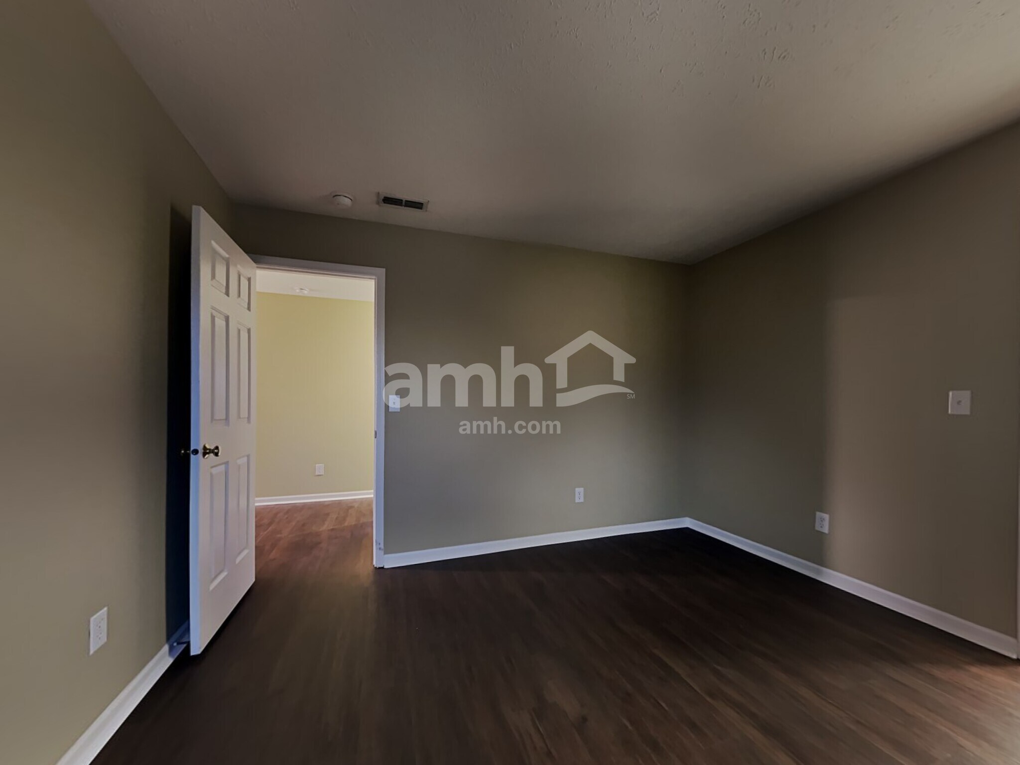 Building Photo - 10755 Talisman Dr