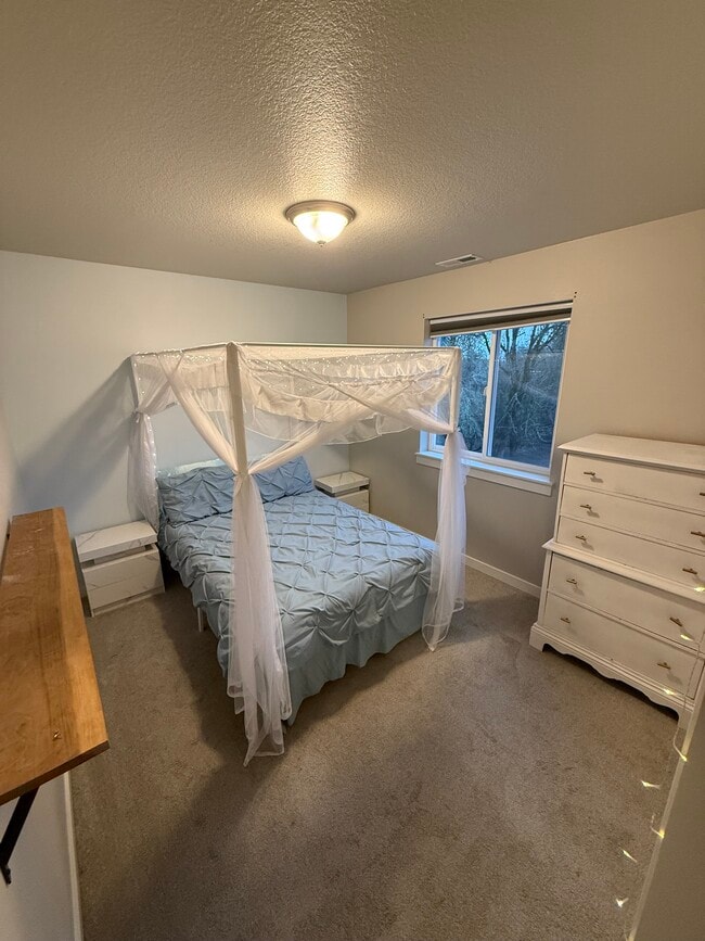 Building Photo - 1604 18th Ave