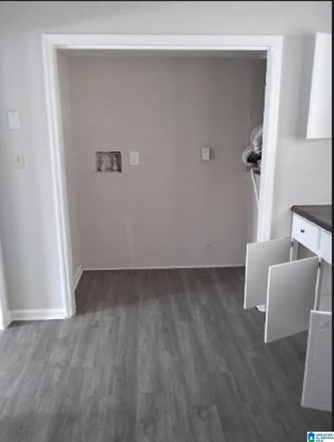 Building Photo - 5414 Ave D