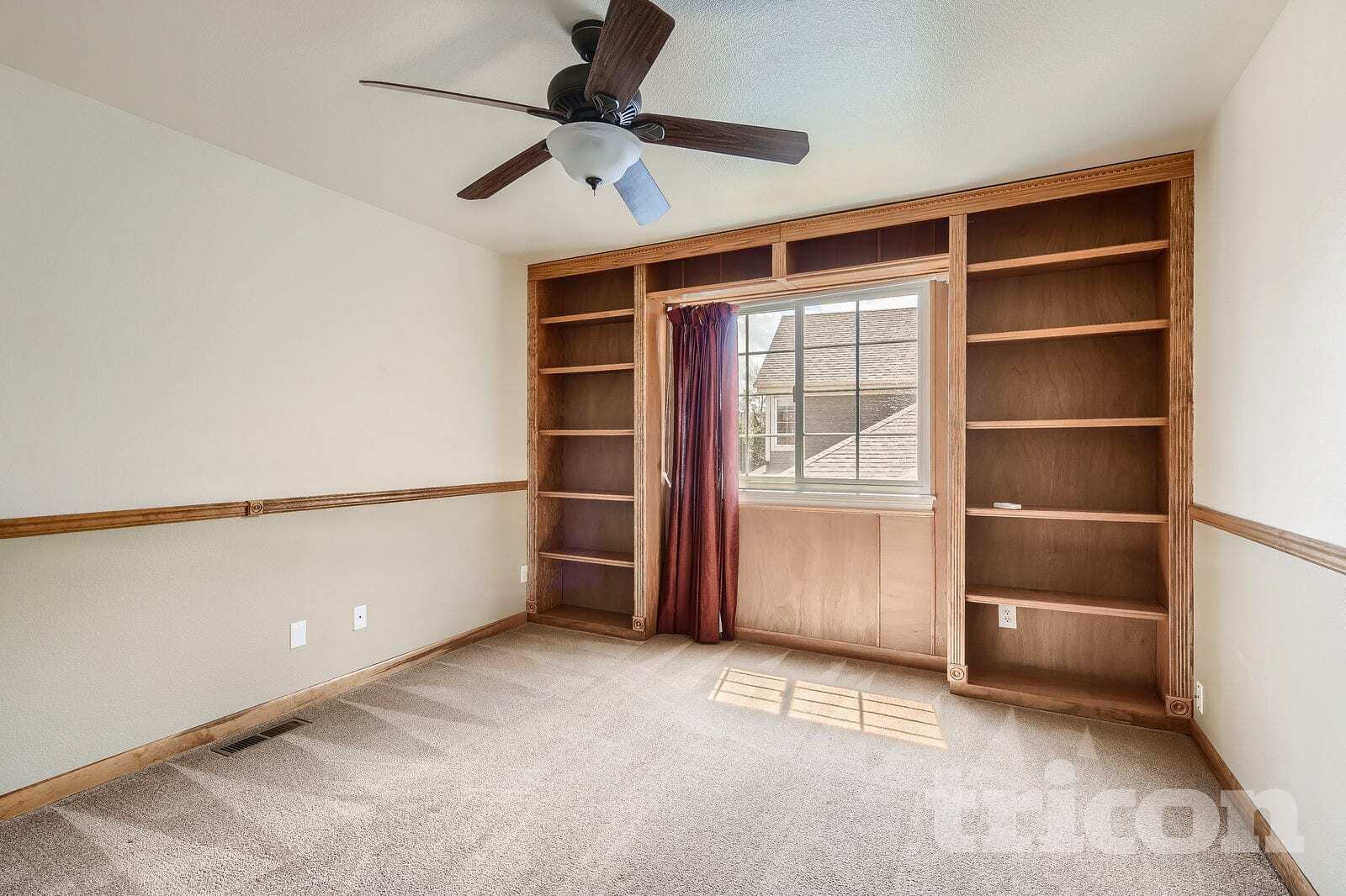 Building Photo - 15812 Crestrock Cir