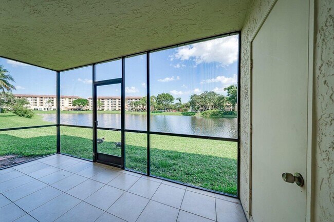 Building Photo - 1238 S Military Trail