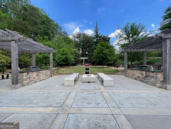 Building Photo - 796 Hammond Dr