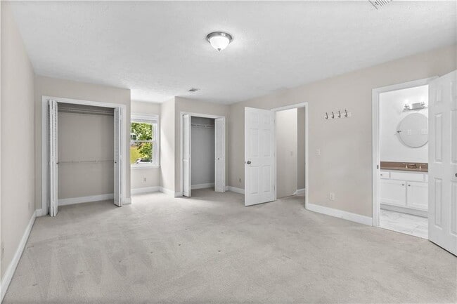 Building Photo - 1428 Brookcliff Dr