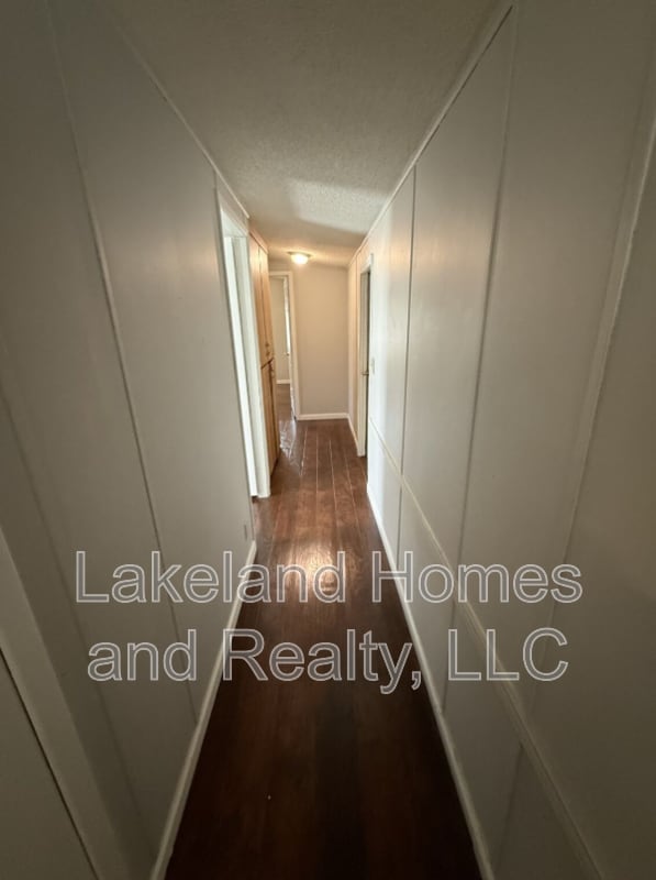 Building Photo - 2906 Rossi Ln