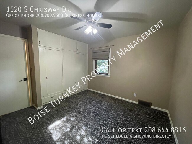 Building Photo - 1520 Chrisway Dr