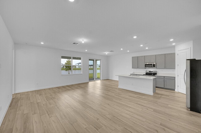 Building Photo - 3501 Harborside Ave