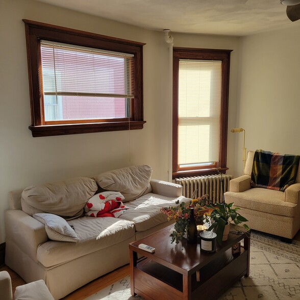 Building Photo - 23 N Hancock St