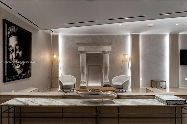 Building Photo - 1000 Brickell Plaza