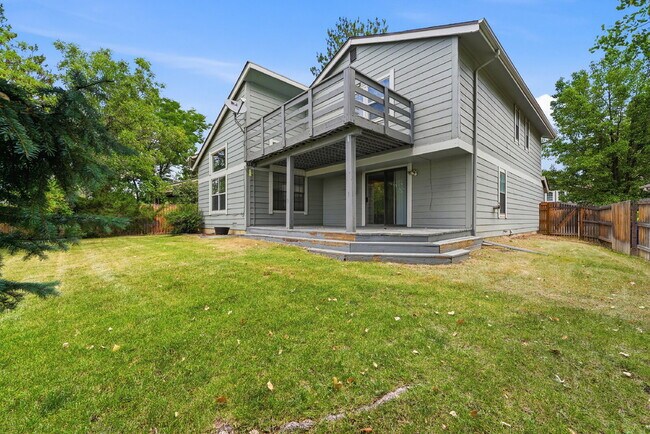 Building Photo - $2,940.95 - 3 bed 2.5 bath Home in Centennial with Central AC, and Great Backyard Space!