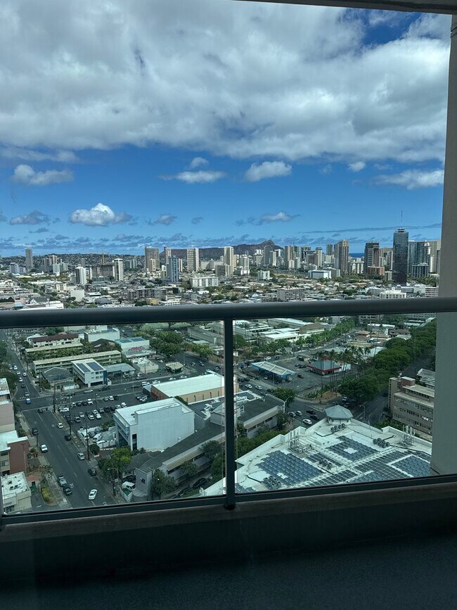 Primary Photo - Conveniently located high floor 2 bedroom ...