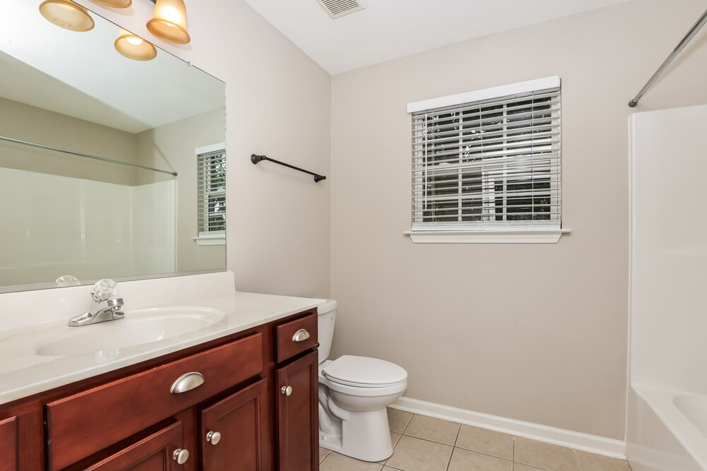 Building Photo - 2010 Slayton Dr