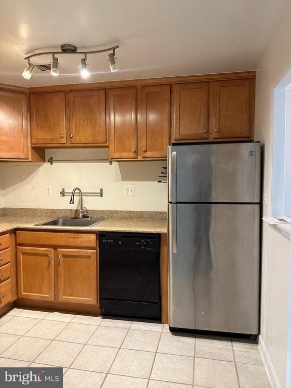 Building Photo - 10570 Main St