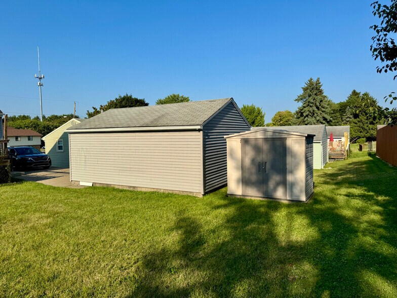 Building Photo - 624 Creed St