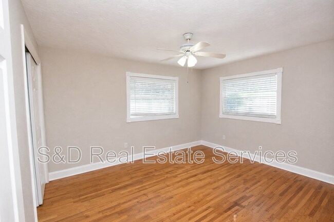 Building Photo - 3133 S Polk Ave