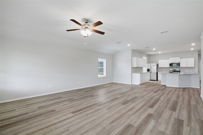 Building Photo - 312 Blanco Dr