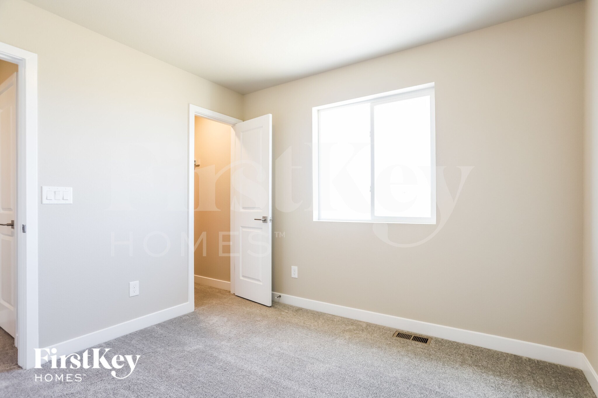 Building Photo - 10559 Horton Dr