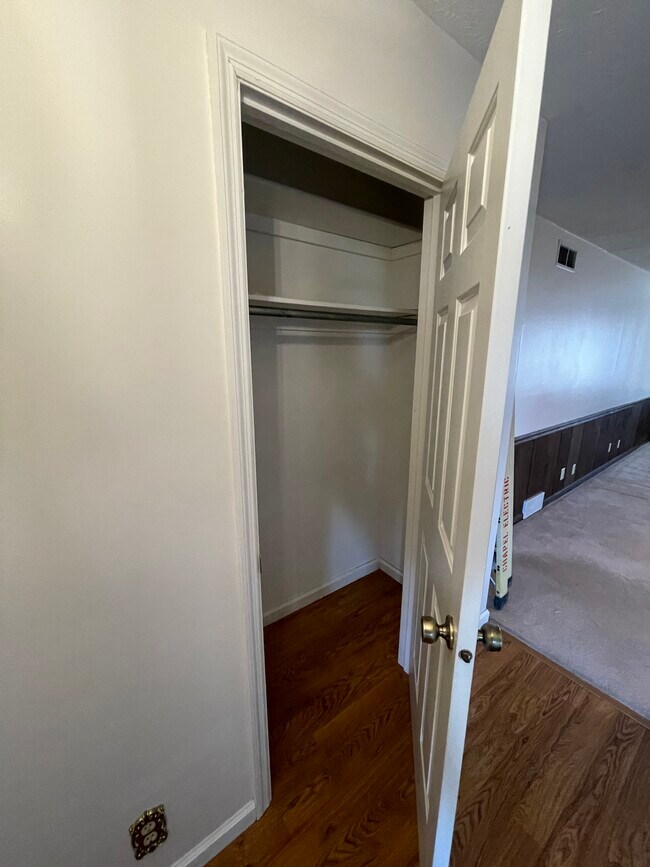 Front closet - 9548 Miamisburg Springboro Rd