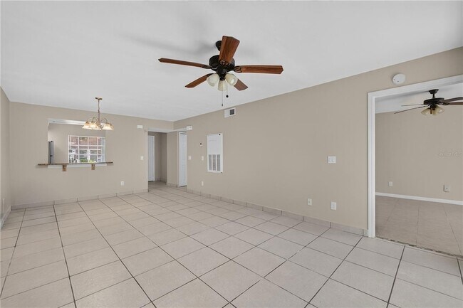 Building Photo - 13829 Timberland Dr