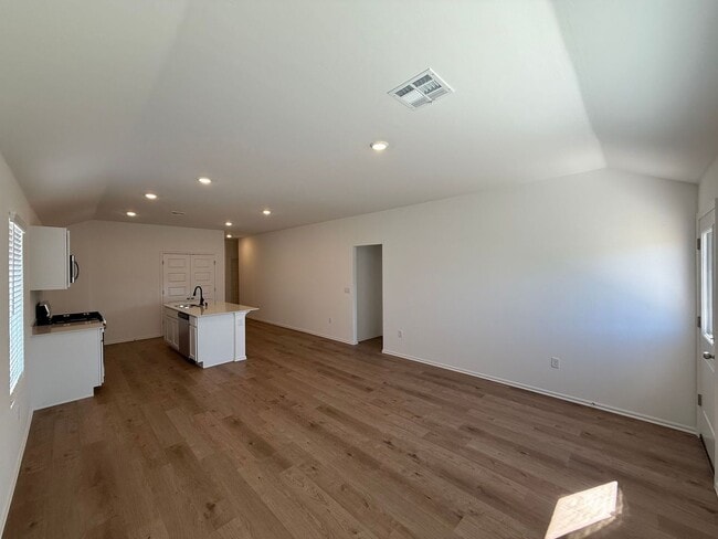 Building Photo - Brand New Spacious 4 Bedroom Home in Musta...