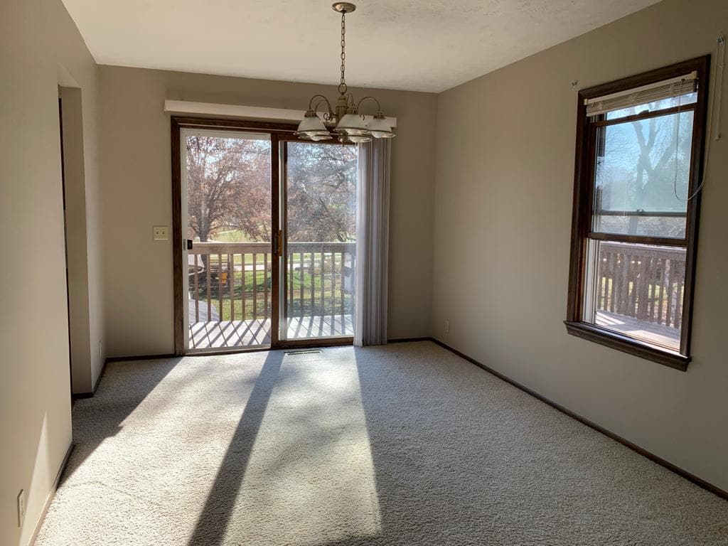 Building Photo - 10205 T Cir