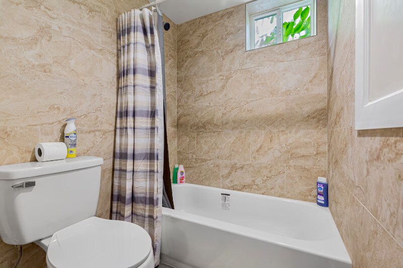 Building Photo - 8542 S 121st St