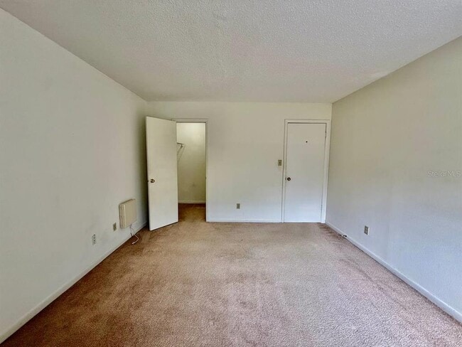 Building Photo - 13385 Arbor Pointe Cir