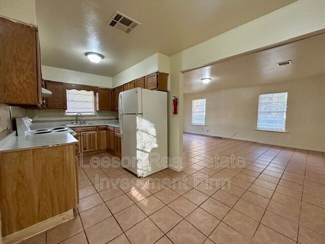 Building Photo - 3117 Frederick St