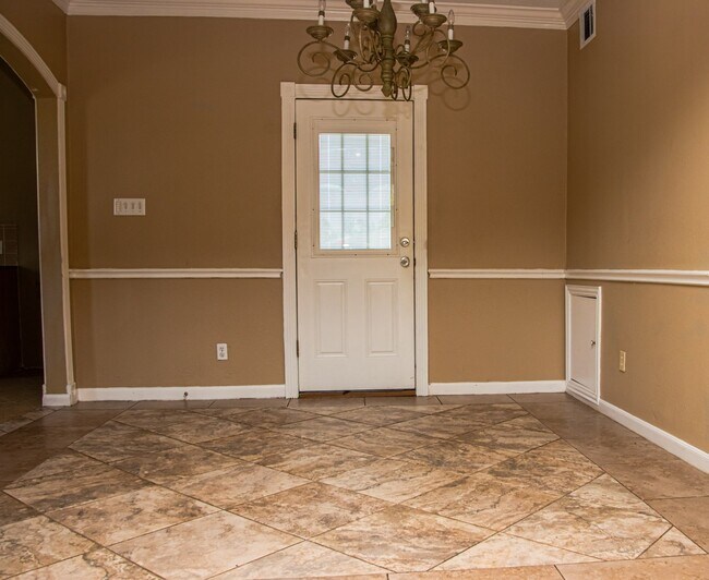 Building Photo - 1513 Scarborough Ln