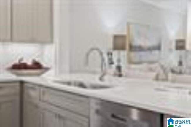 Building Photo - 3009 Vestavia Terrace Dr
