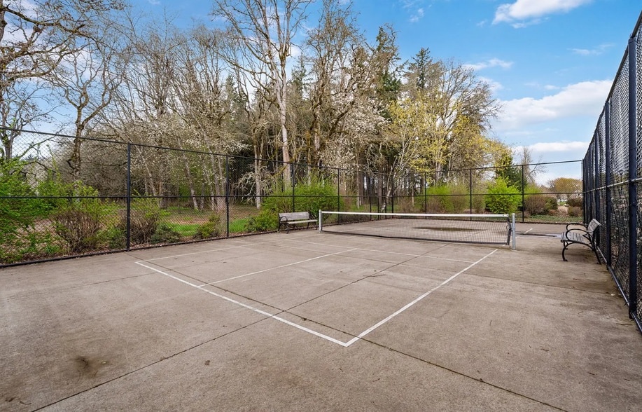 Tennis/Pickleball Court - 11836 SW Palermo St