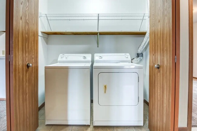 laundry room - 203 W Parry St