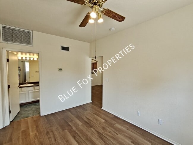 Building Photo - 2415 W Calle Retana