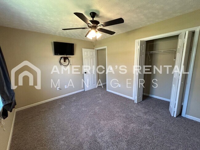 Building Photo - Home for rent in Lincoln!!! Available NOW!!!