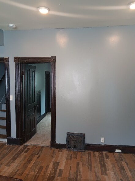 Building Photo - 126 Putnam St SW