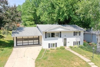 Building Photo - 4023 5th Pl NW