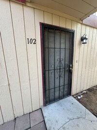 Building Photo - 1020 Jefferson Ave