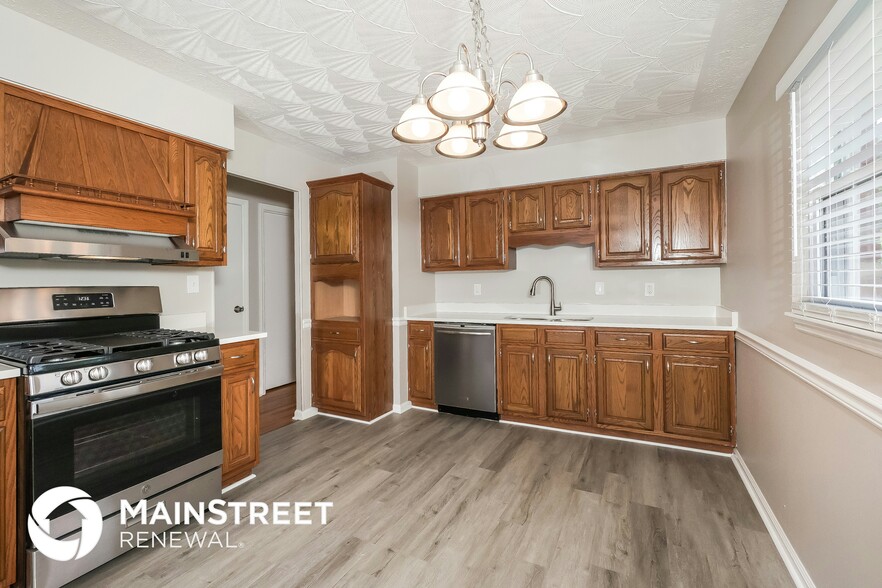 Building Photo - 7614 Lesane Dr