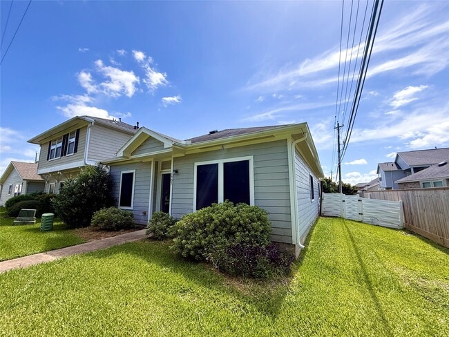Building Photo - 1703 Nichole Woods Dr