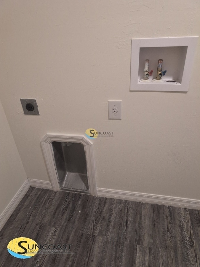 Building Photo - 1035 Nomad Rd